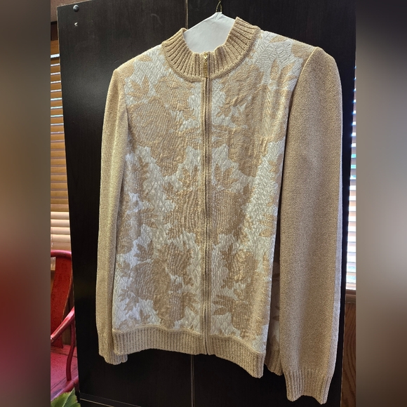 St. John Knit Sweater - Picture 1 of 7